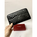 FERRAGAMO 全黑壓紋 真皮長夾 有盒有卡 保證正品