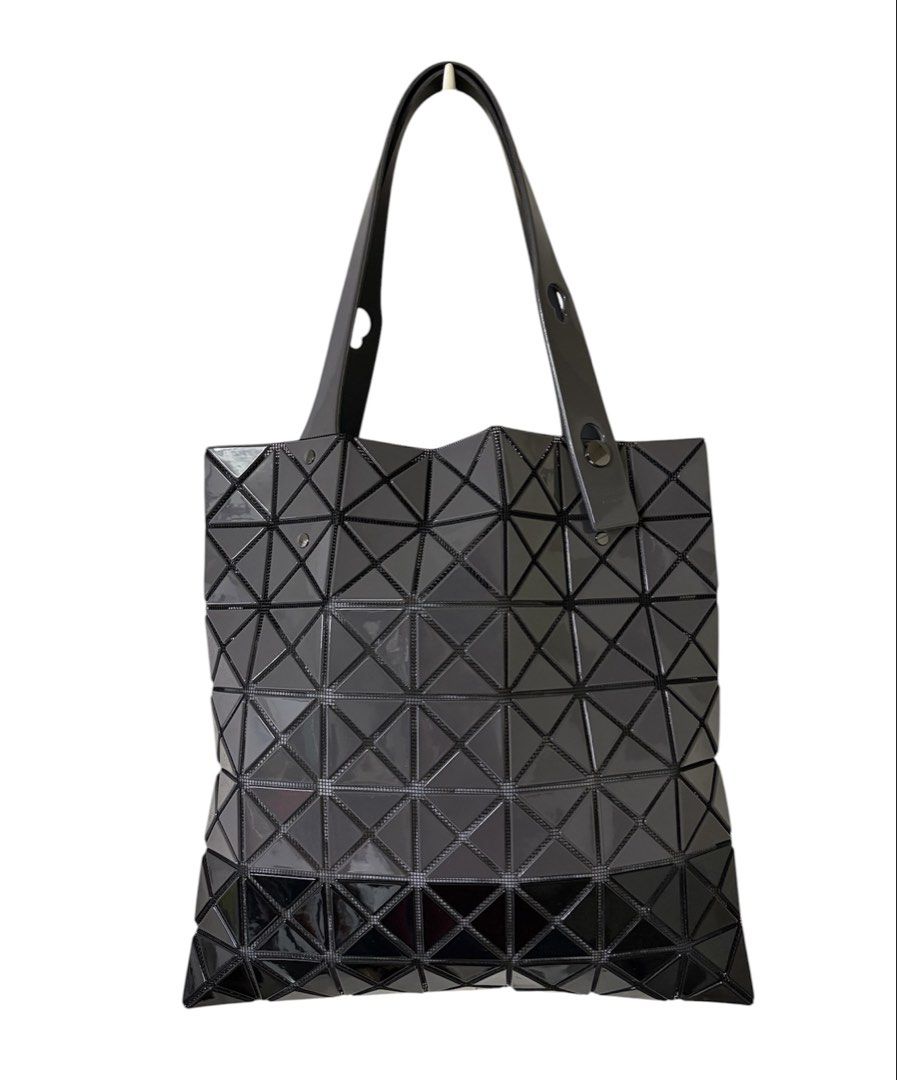 99近新品❗️ ❗️ ❗️ ISSEY MIYAKE BAO BAO 三宅一生 7*7 灰黑 幾何包 保證正品
