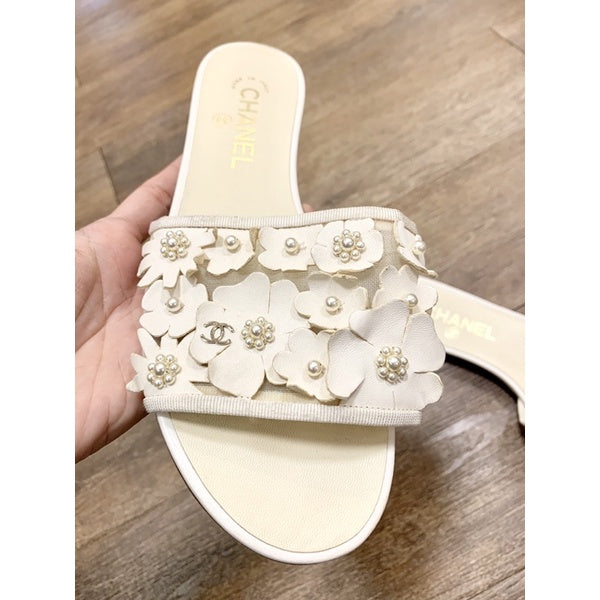 CHANEL 香奈兒 花瓣珍珠全白涼鞋 保證正品 38號