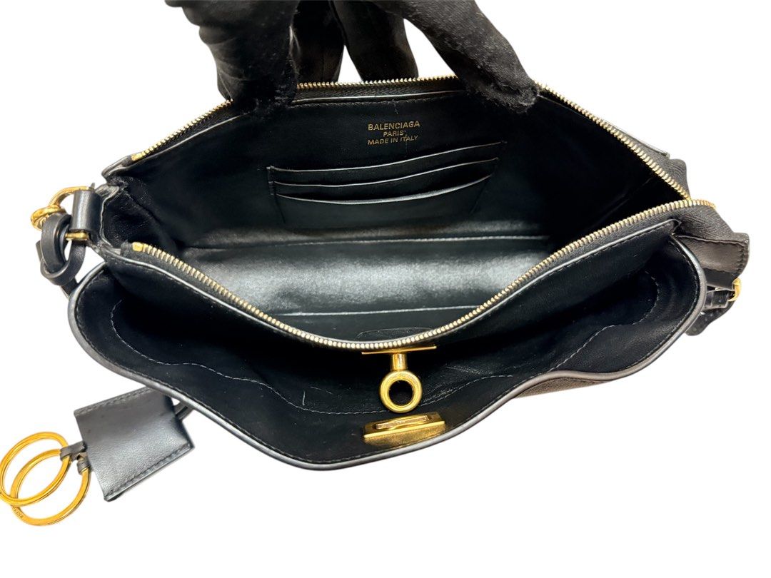 BALENCIAGA RODEO SLING 巴黎世家 肩背包 旋鈕小牛皮 垂墜 單肩包