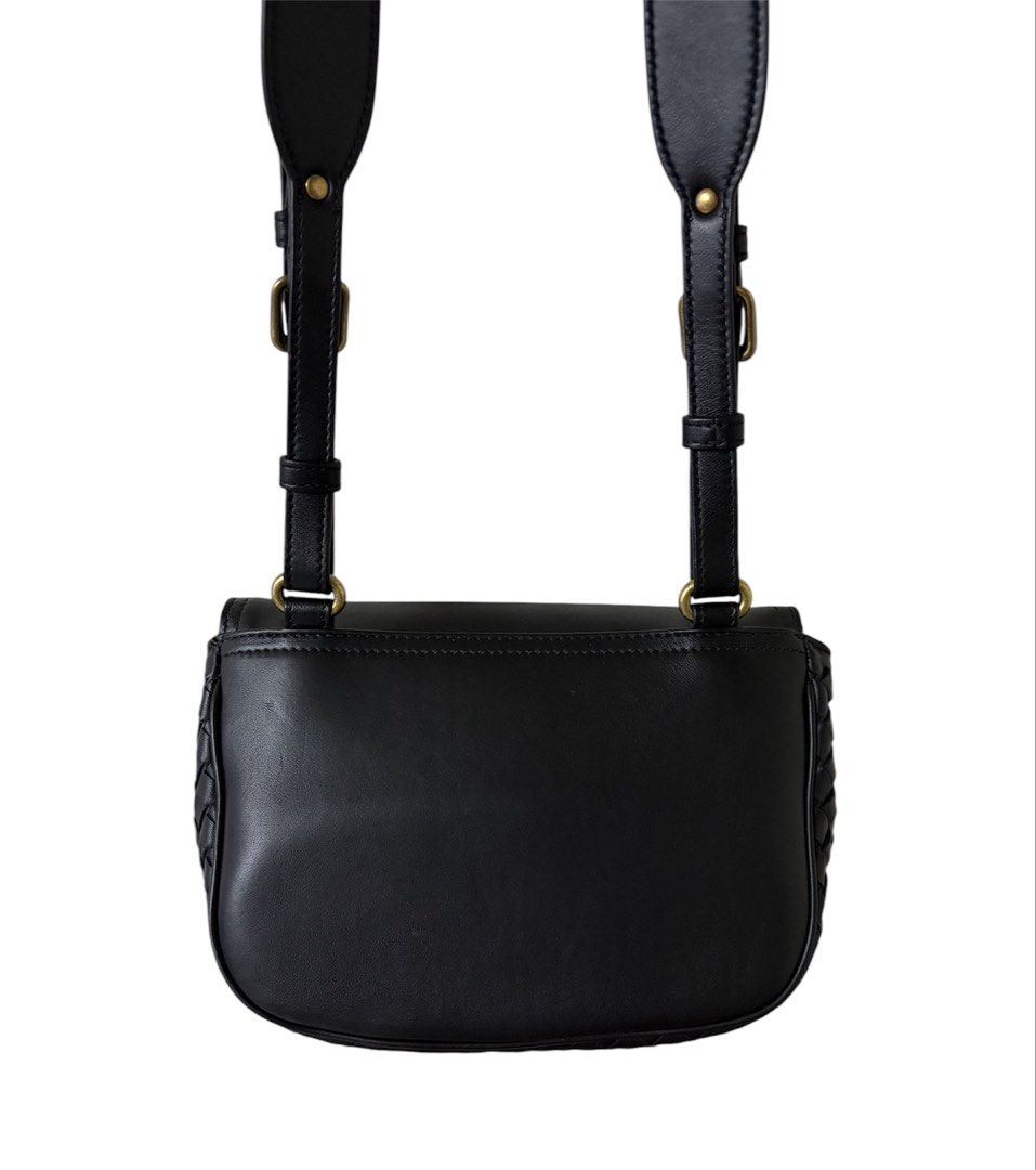 BOTTEGA VENETA 黑色 編織 羊皮 復古轉扣 翻蓋 斜背包 保證正品