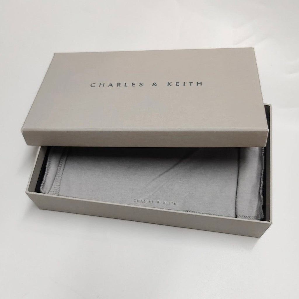 CHARLES &amp; KEITH 全新 深藍色 長夾 保證正品