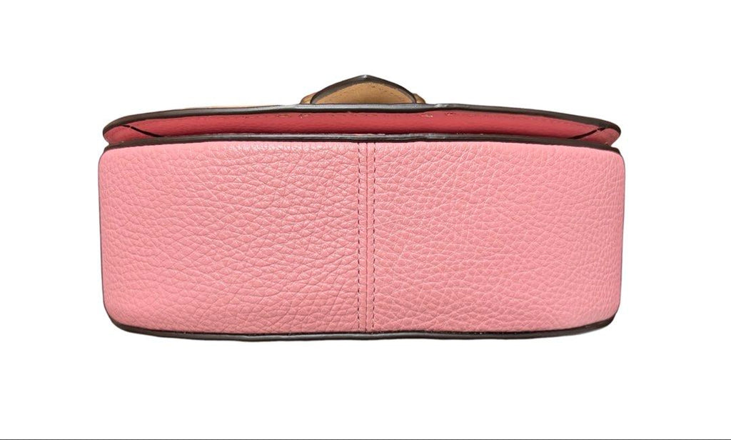近新品❗️ ❗️ ❗️ COACH 杏色 粉色 拼接 馬鞍包 斜背包 保證正品