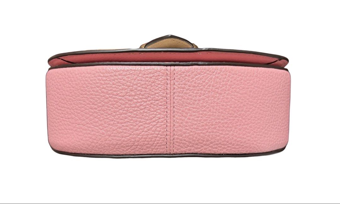近新品❗️ ❗️ ❗️ COACH 杏色 粉色 拼接 馬鞍包 斜背包 保證正品