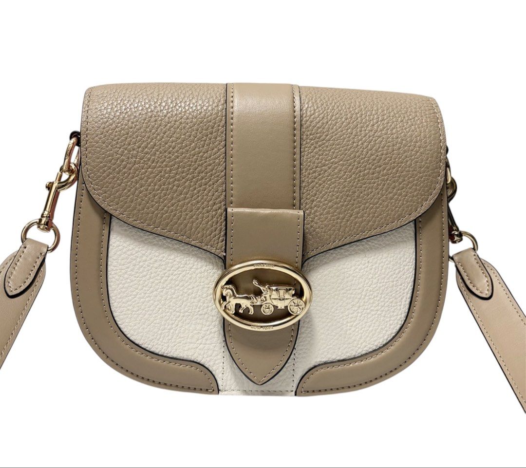近新品❗️ ❗️ ❗️ COACH 杏色 粉色 拼接 馬鞍包 斜背包 保證正品