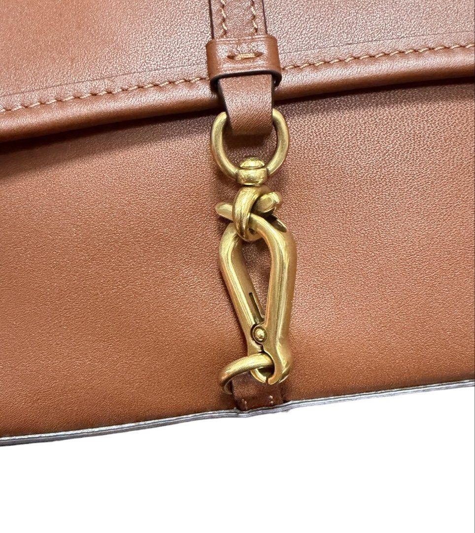 COACH HAMPTONS 棕色 鞣製皮革 翻蓋式 肩背 腋下包 保證正品