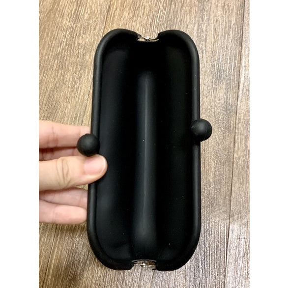 Big Bang one of a kind 周邊商品 矽膠 口金珠扣包