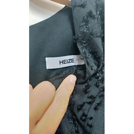 正韓 HEIZE黑色典雅綴花洋裝