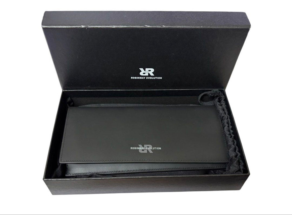 全新品❗️❗️❗️ROBINMAY EVOLUTION 黑色 真皮 掀蓋式 長夾 NT$1,680