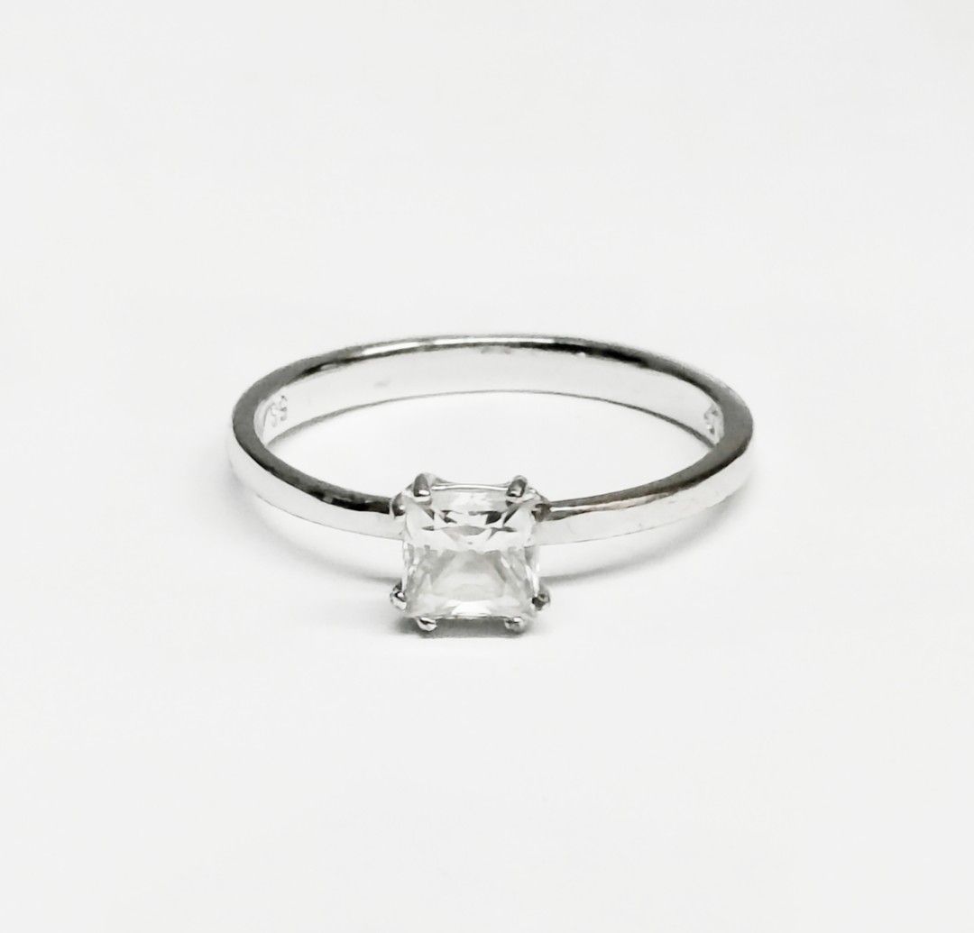 SWAROVSKI 施華洛世奇 戒指 銀色 保證正品