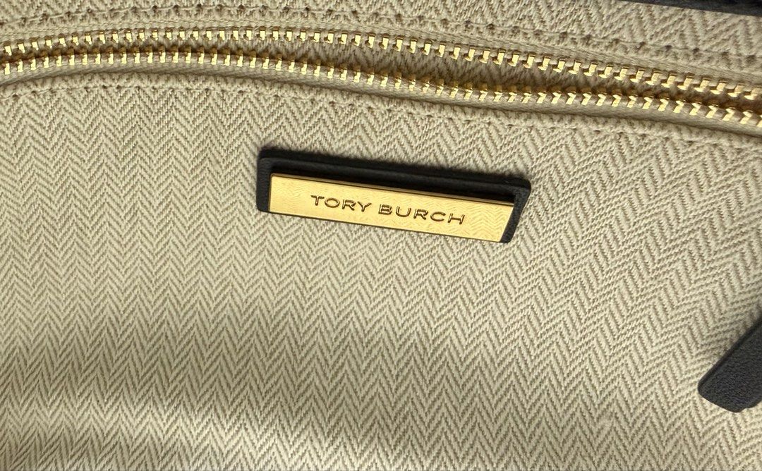 近新品❗️ ❗️ ❗️ TORY BURCH KIRA CHEVRON 黑色 羊皮 掀蓋 手提 斜背包 保證正品