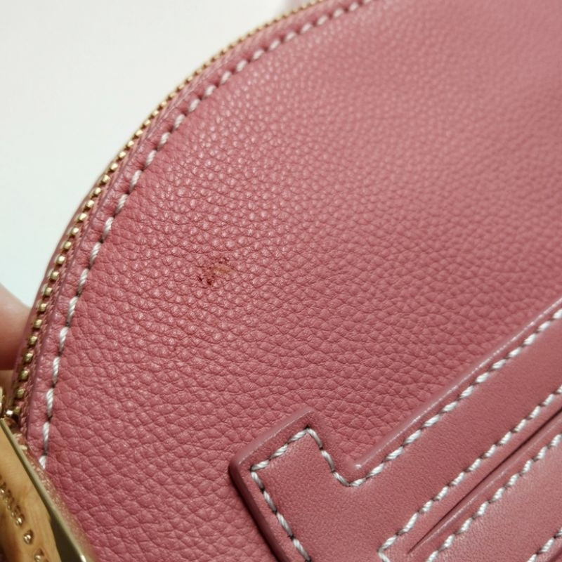 CHARLES & KEITH 斜背包 保證正品