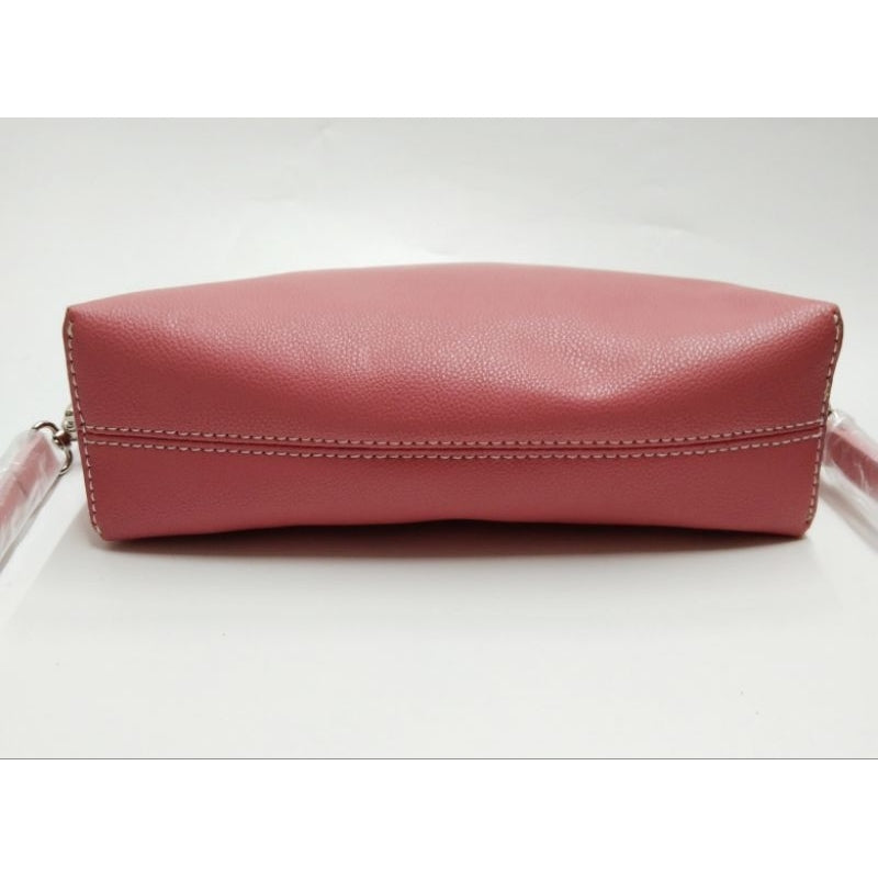 CHARLES & KEITH 斜背包 保證正品