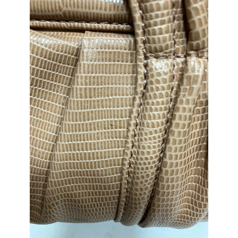 BCBG MAXZRIA 全新粉膚色手拿包