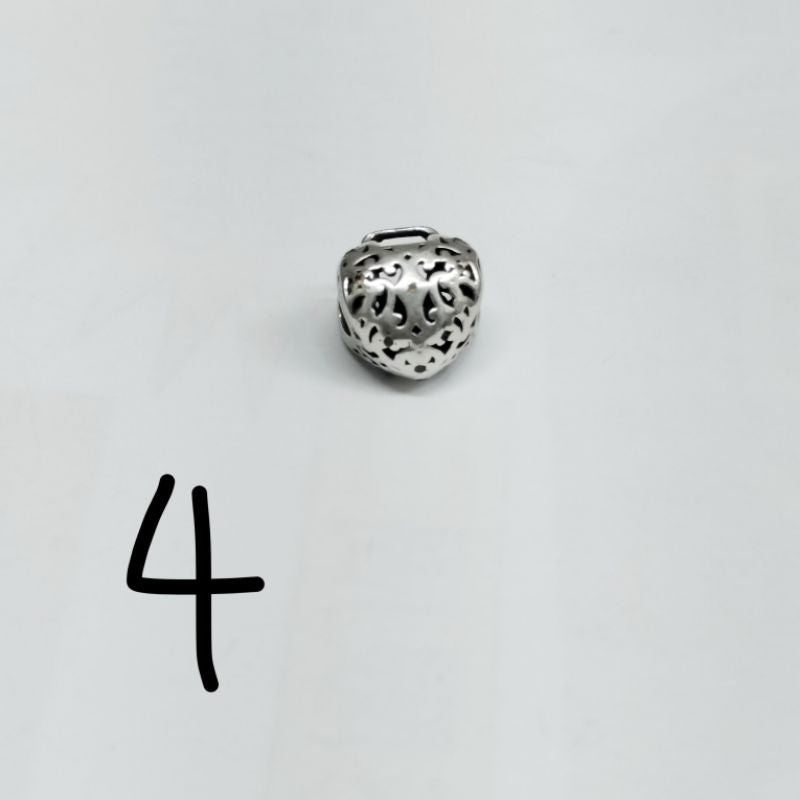 PANDORA 潘朵拉 潘多拉 串珠 蜂蜜球 洋裝 相機 圖騰 花朵 黑色 愛心 藤蔓 保證正品