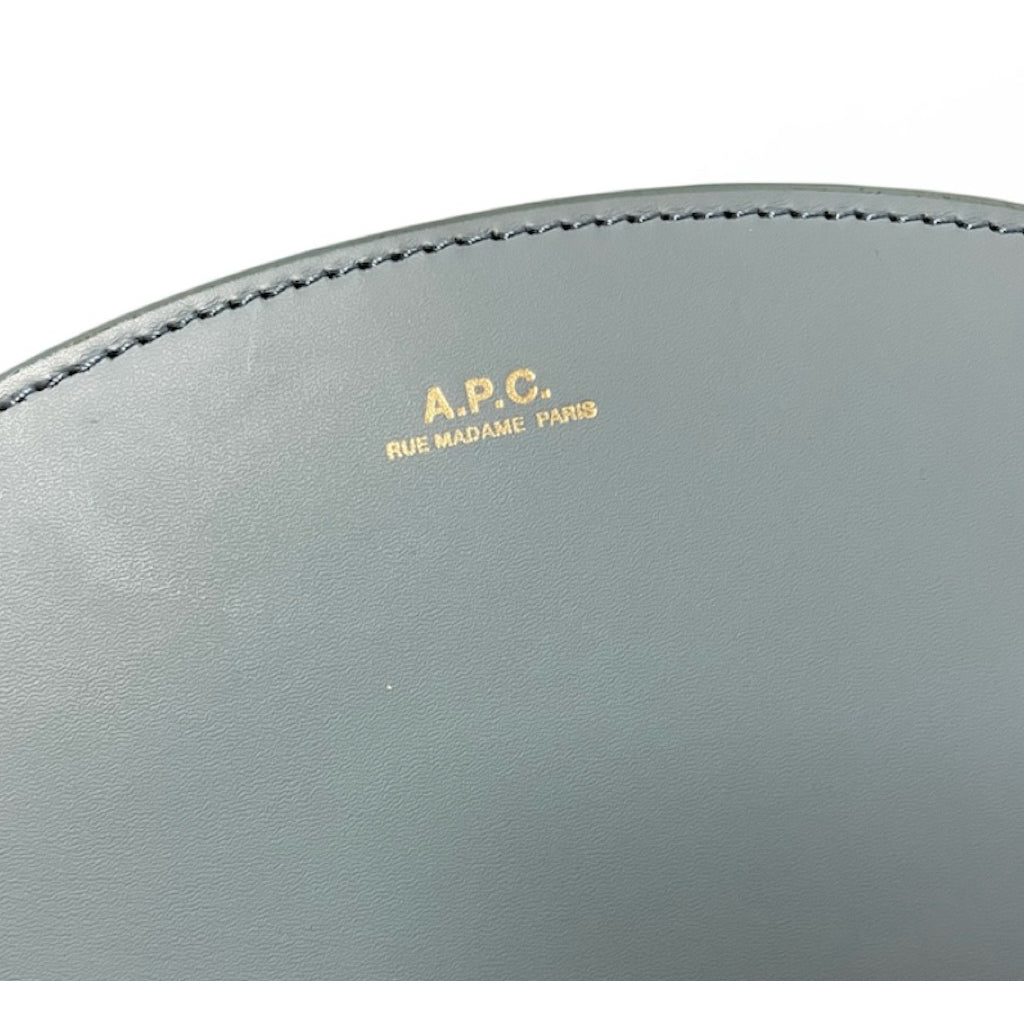全新品❗️❗️❗️A.P.C. F61392 藍色 斜背包