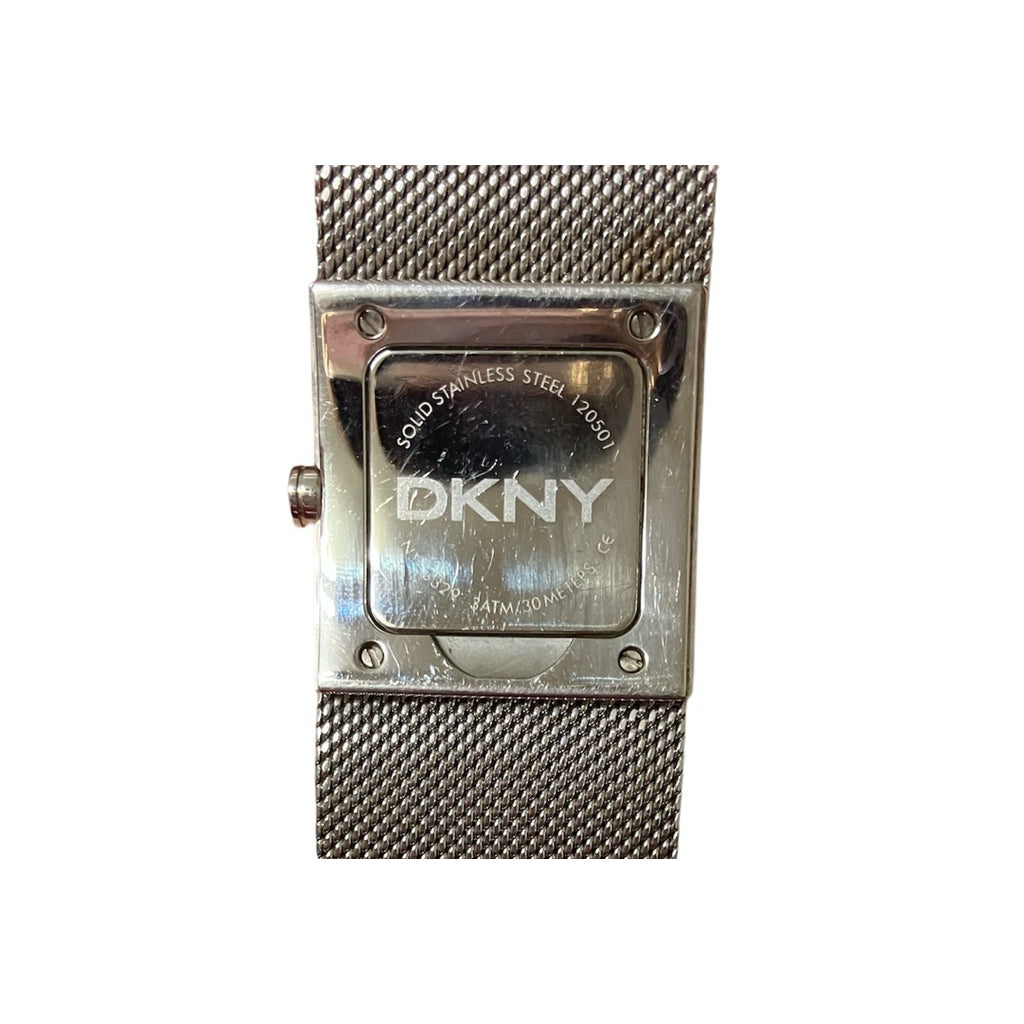 DKNY 矩形 不鏽鋼 網狀錶帶 石英 腕錶