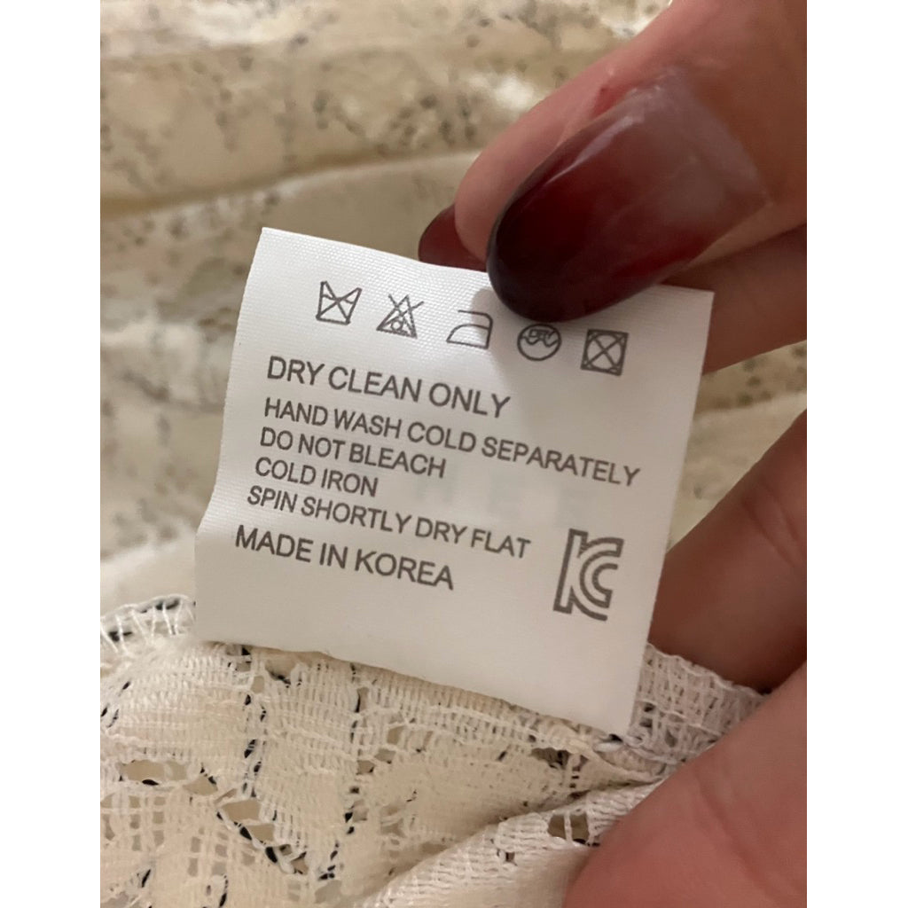 全新品❗️❗️❗️LAHEE 正韓 白色 蕾絲 長袖 上衣