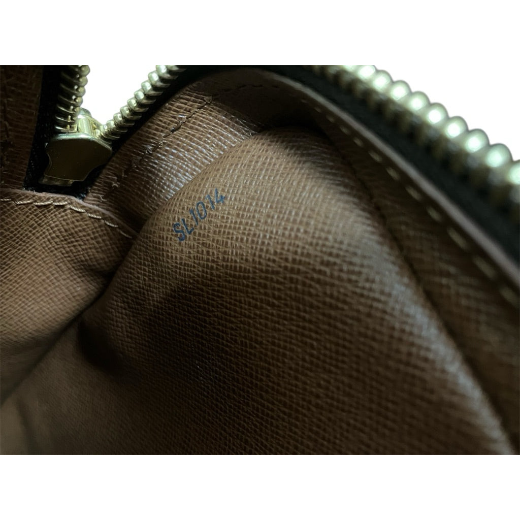 LV M46266 DANUBE 經典老花 直立式肩背 斜背小包 保證正品