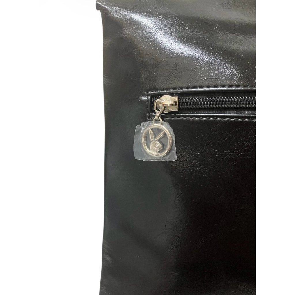 全新品❗️❗️❗️PLAYBOY 黑色 亮面 皮革 磁吸式 肩背 斜背包