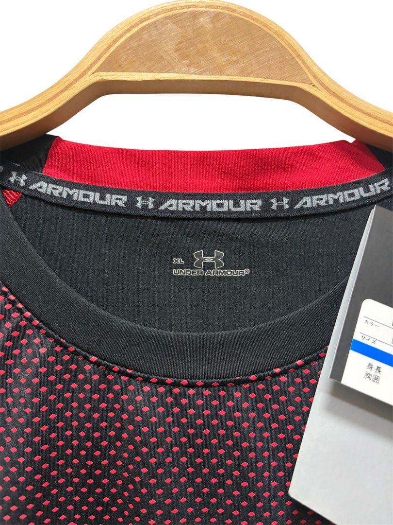 全新品❗️ ❗️ ❗️ UNDER ARMOUR 黑紅色 長袖 運動 上衣 保證正品
